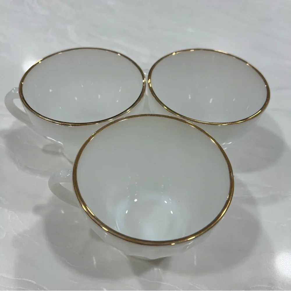 Vintage Anchor Hocking King Milk White Glass Swirl Gold Rim Cup Set Cottagecore